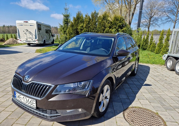 Skoda Superb cena 69900 przebieg: 150000, rok produkcji 2016 z Kamieńsk małe 277